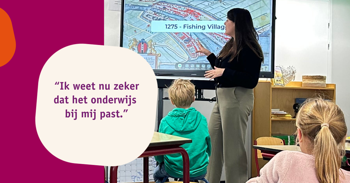 Zij-instromer Blue Adao Verschuren staat voor de klas